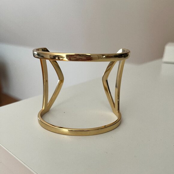Shiny Gold-coloured Cuff - Picture 2 of 3